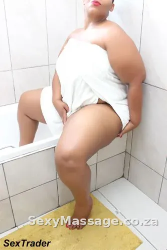 Loizzoh, erotic masseuse in Newcastle